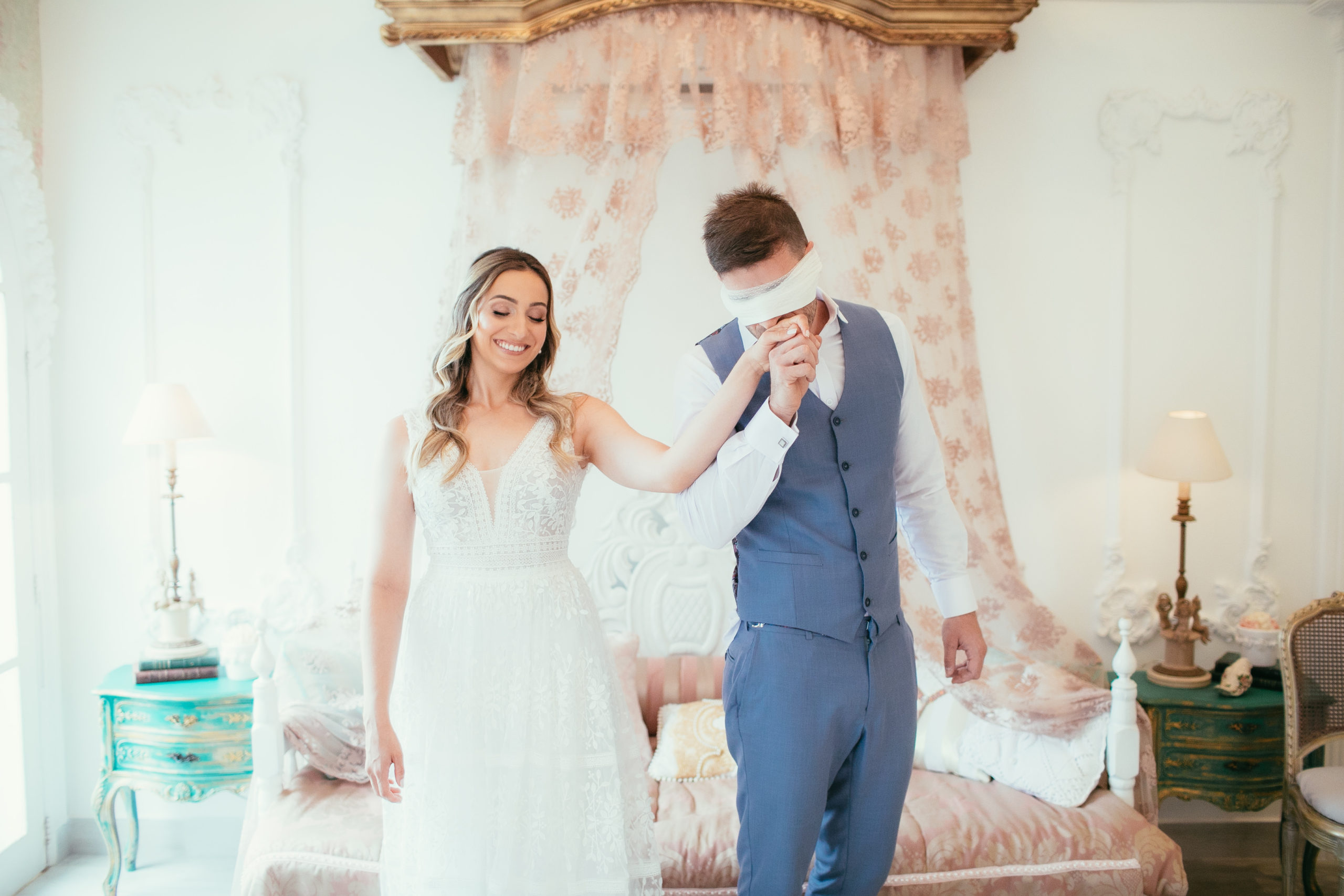 vestido noiva princesa Nicole MIlano Grupo Pronovias casamento no campo bh fazenda minimalista princesa evasê reto bordado sereia tradicional igreja Rosa Clará Alma Novia