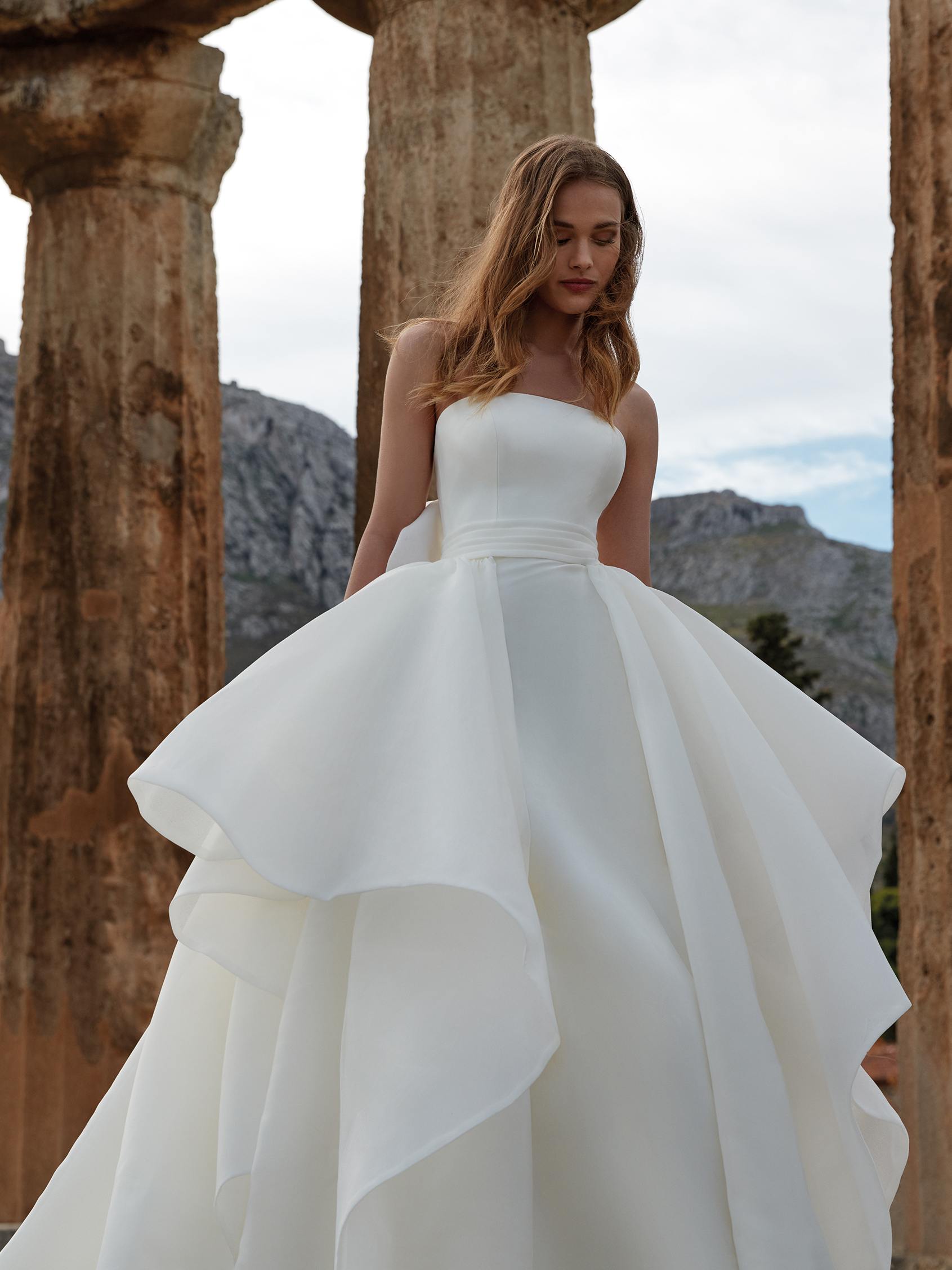 Vestido de noiva coleção 2022 casamento princesa boho minimalista bh atelier