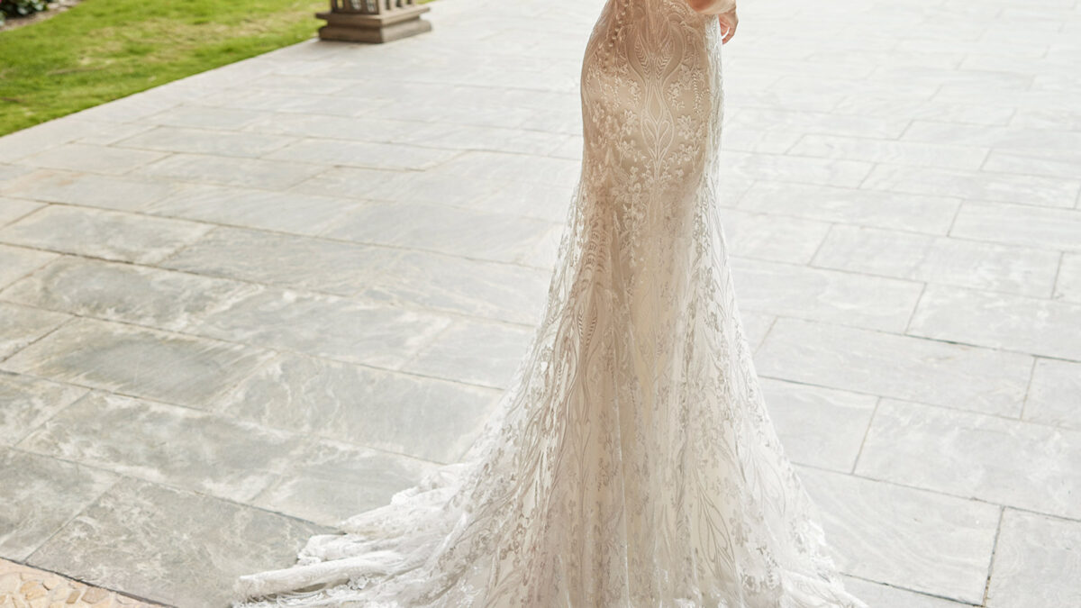 vestido de noiva clássico Vera Wang Brasil de renda com mangas coleção 2023 minimalista belo horizonte são paulo gaetana morato Rosa Clará Pronovias princesa sereia Nicole MIlano Pronovias Boho Chic gaetana morato casamento no campo vestido noiva com brilho vestido de noiva alta costura - VERA WANG BELO HORIZONTE BRASIL LUNA NOVIAS ADRIANA ALIER LUNA STUDIO NICOLE MILANO PRONOVIAS