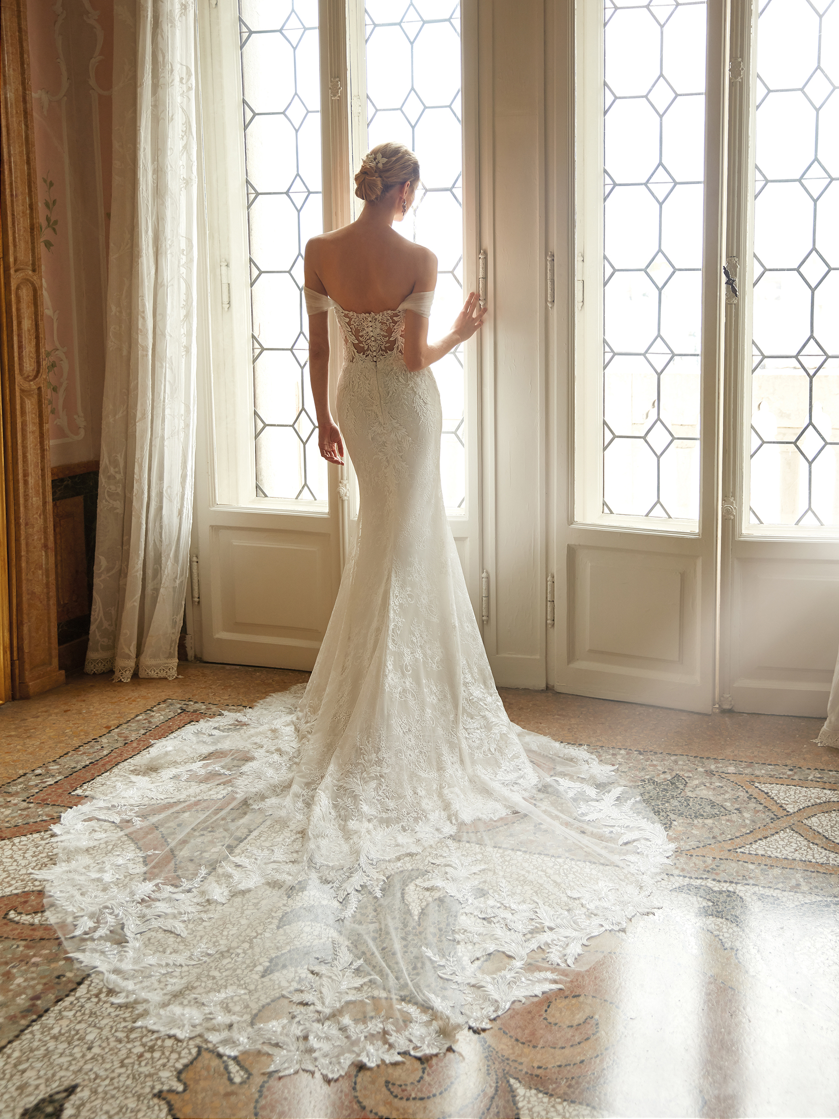 VESTIDO DE NOIVA ALTA COSTURA BELO HORIZONTE PRONOVIAS ATELIER PRONOVIAS ROSA CLARÁ GAETANA MORATO NICOLE MILANO VERA WANG BRIDE SÃO PAULO BRASÍLIA VESTIDO NOIVA PRINCESA MINIMALISTA MODERNO EVASÊ SEREIA MIKADO SEDA CETIM RENDA PRONOVIAS PRIVÉE