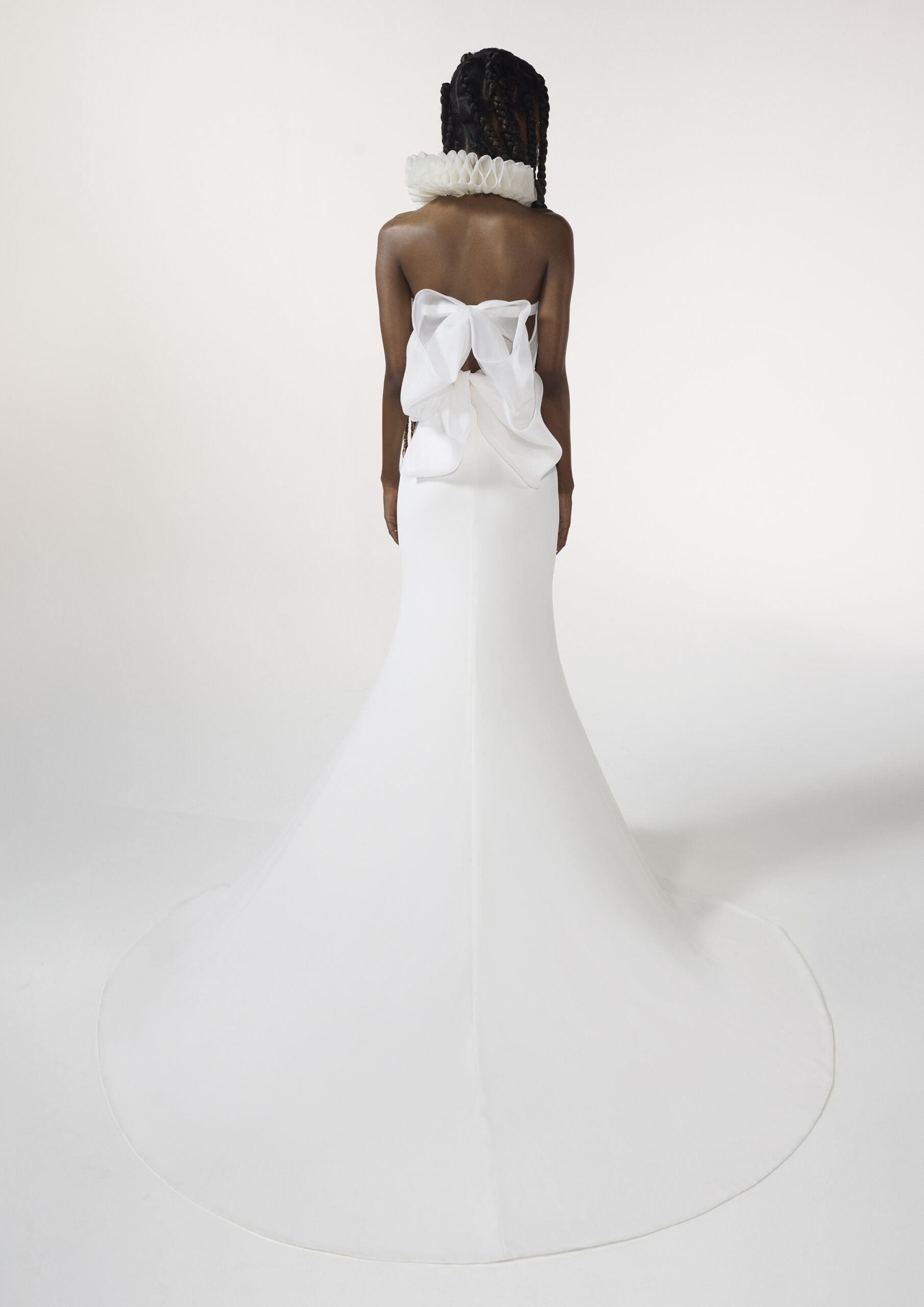 VESTIDO DE NOIVA ALTA COSTURA BELO HORIZONTE PRONOVIAS ATELIER PRONOVIAS ROSA CLARÁ GAETANA MORATO NICOLE MILANO VERA WANG BRIDE SÃO PAULO BRASÍLIA VESTIDO NOIVA PRINCESA MINIMALISTA MODERNO EVASÊ SEREIA MIKADO SEDA CETIM RENDA PRONOVIAS PRIVÉE