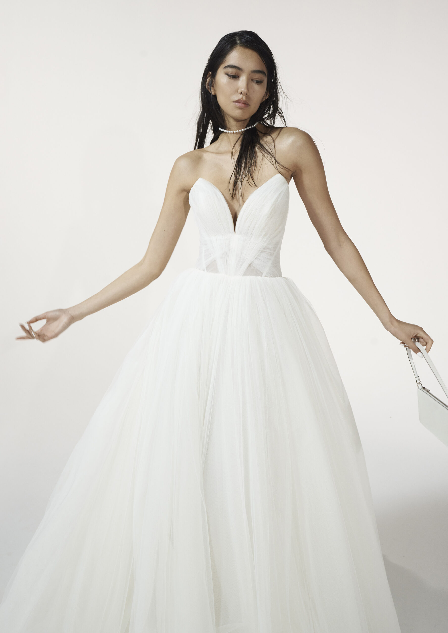 VESTIDO DE NOIVA ALTA COSTURA BELO HORIZONTE PRONOVIAS ATELIER PRONOVIAS ROSA CLARÁ GAETANA MORATO NICOLE MILANO VERA WANG BRIDE SÃO PAULO BRASÍLIA VESTIDO NOIVA PRINCESA MINIMALISTA MODERNO EVASÊ SEREIA MIKADO SEDA CETIM RENDA PRONOVIAS PRIVÉE