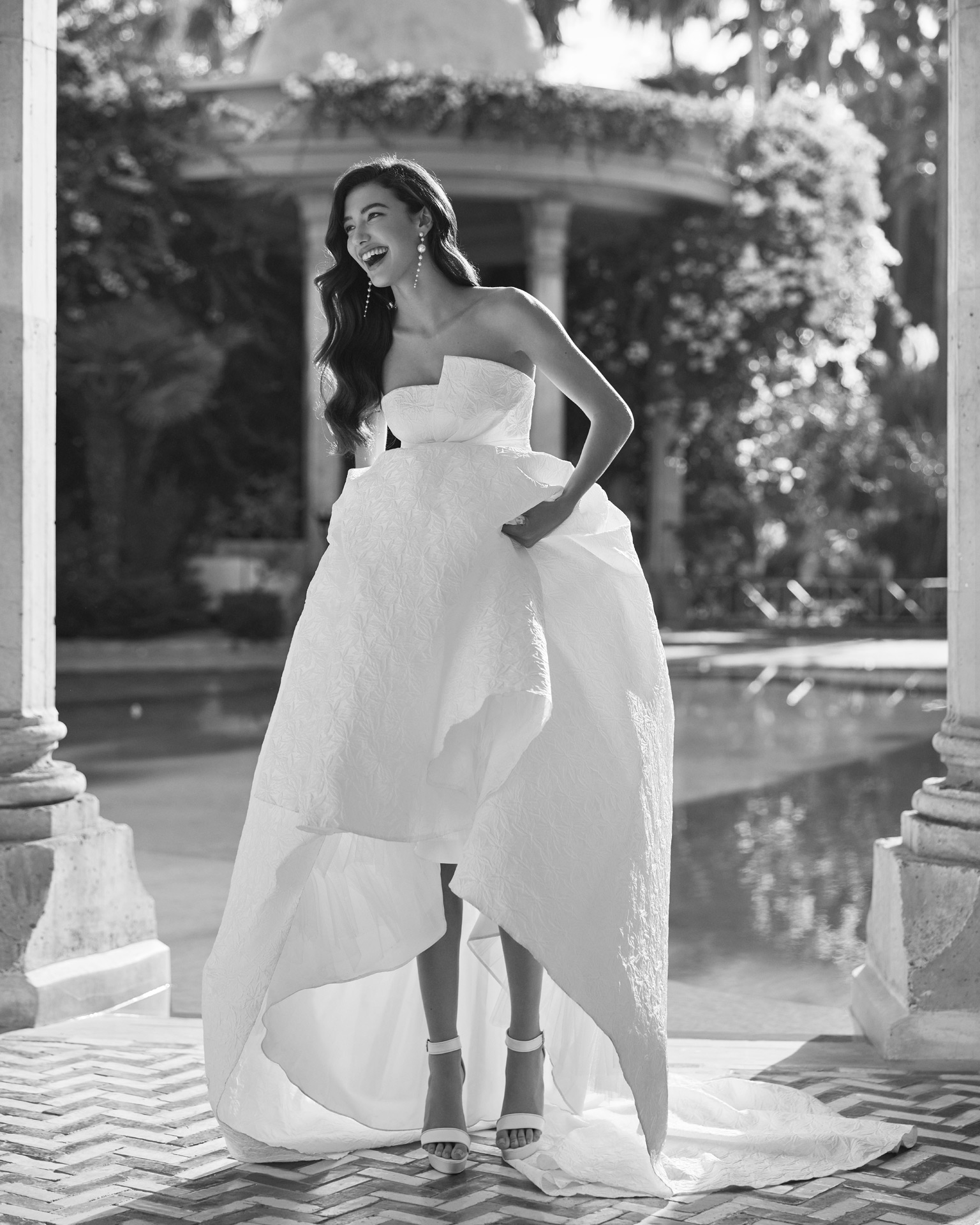 VESTIDO DE NOIVA ALTA COSTURA BELO HORIZONTE PRONOVIAS ATELIER PRONOVIAS ROSA CLARÁ GAETANA MORATO NICOLE MILANO VERA WANG BRIDE SÃO PAULO BRASÍLIA VESTIDO NOIVA PRINCESA MINIMALISTA MODERNO EVASÊ SEREIA MIKADO SEDA CETIM RENDA PRONOVIAS PRIVÉE