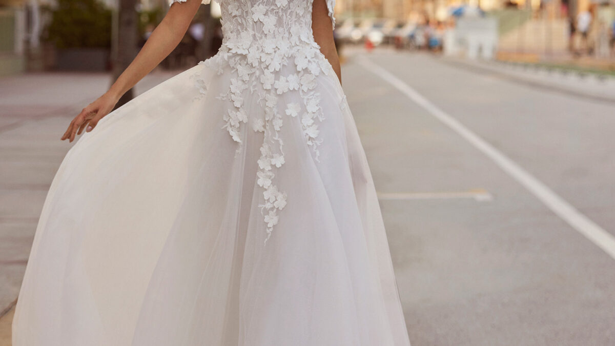 VESTIDO DE NOIVA ALTA COSTURA BELO HORIZONTE PRONOVIAS ATELIER PRONOVIAS ROSA CLARÁ GAETANA MORATO NICOLE MILANO VERA WANG BRIDE SÃO PAULO BRASÍLIA VESTIDO NOIVA PRINCESA MINIMALISTA MODERNO EVASÊ SEREIA MIKADO SEDA CETIM RENDA PRONOVIAS PRIVÉE