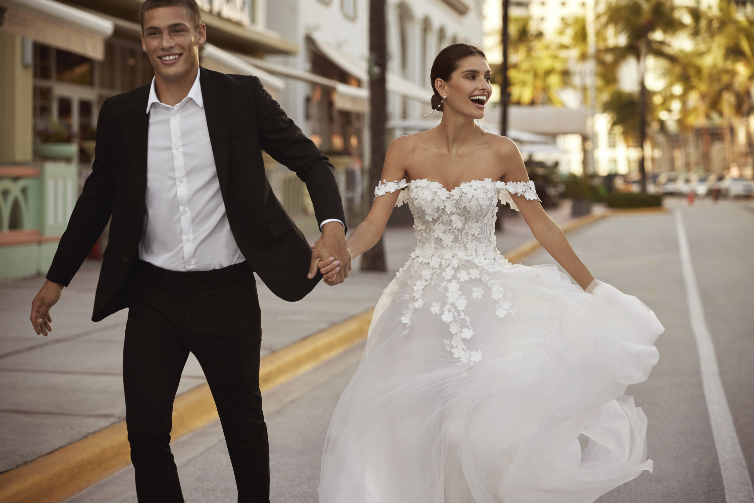 VESTIDO DE NOIVA ALTA COSTURA BELO HORIZONTE PRONOVIAS ATELIER PRONOVIAS ROSA CLARÁ GAETANA MORATO NICOLE MILANO VERA WANG BRIDE SÃO PAULO BRASÍLIA VESTIDO NOIVA PRINCESA MINIMALISTA MODERNO EVASÊ SEREIA MIKADO SEDA CETIM RENDA PRONOVIAS PRIVÉE