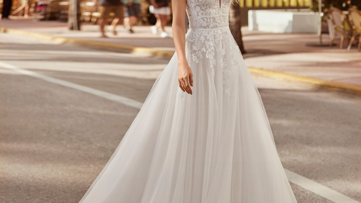VESTIDO DE NOIVA ALTA COSTURA BELO HORIZONTE PRONOVIAS ATELIER PRONOVIAS ROSA CLARÁ GAETANA MORATO NICOLE MILANO VERA WANG BRIDE SÃO PAULO BRASÍLIA VESTIDO NOIVA PRINCESA MINIMALISTA MODERNO EVASÊ SEREIA MIKADO SEDA CETIM RENDA PRONOVIAS PRIVÉE
