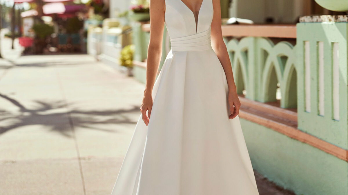 VESTIDO DE NOIVA ALTA COSTURA BELO HORIZONTE PRONOVIAS ATELIER PRONOVIAS ROSA CLARÁ GAETANA MORATO NICOLE MILANO VERA WANG BRIDE SÃO PAULO BRASÍLIA VESTIDO NOIVA PRINCESA MINIMALISTA MODERNO EVASÊ SEREIA MIKADO SEDA CETIM RENDA PRONOVIAS PRIVÉE