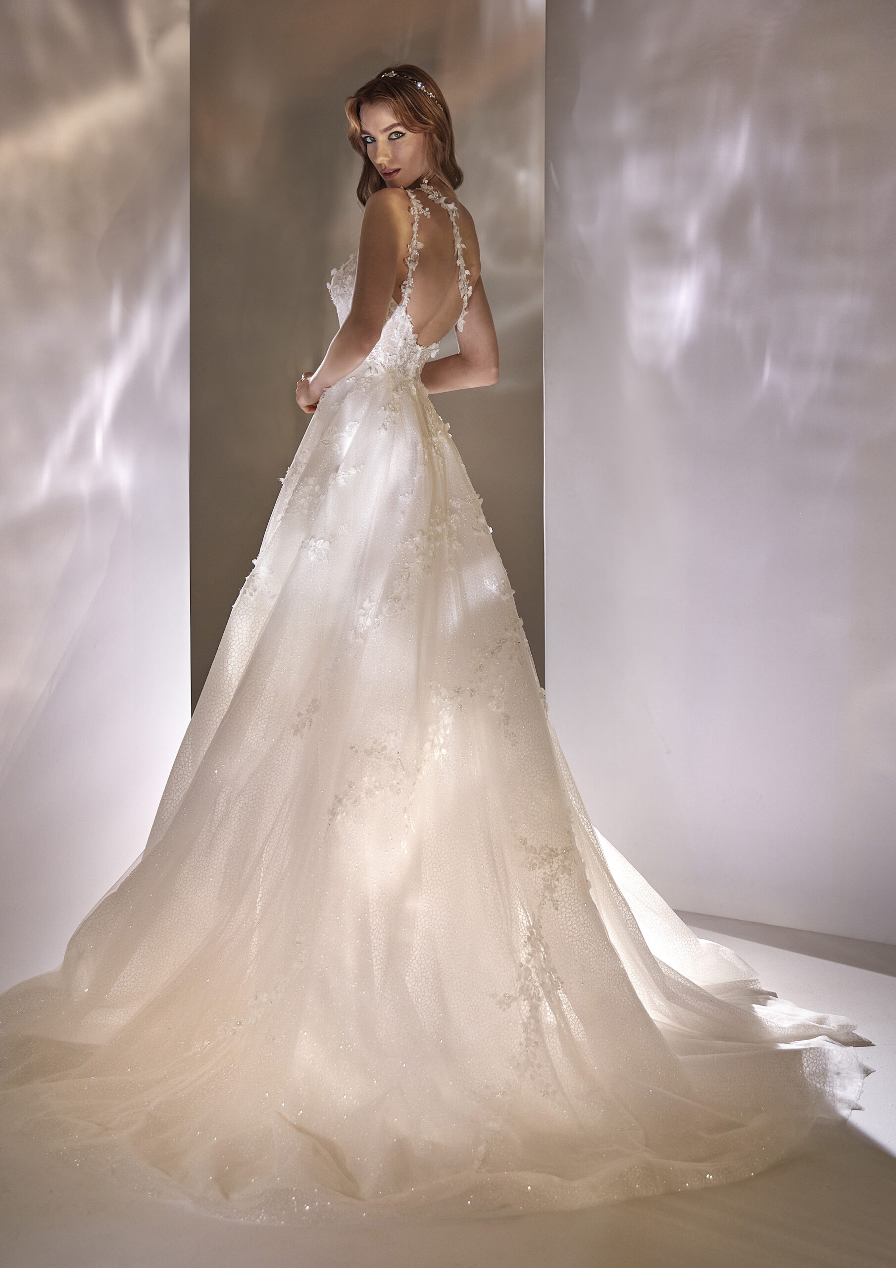 VESTIDO DE NOIVA ALTA COSTURA BELO HORIZONTE PRONOVIAS ATELIER PRONOVIAS ROSA CLARÁ GAETANA MORATO NICOLE MILANO VERA WANG BRIDE SÃO PAULO BRASÍLIA VESTIDO NOIVA PRINCESA MINIMALISTA MODERNO EVASÊ SEREIA