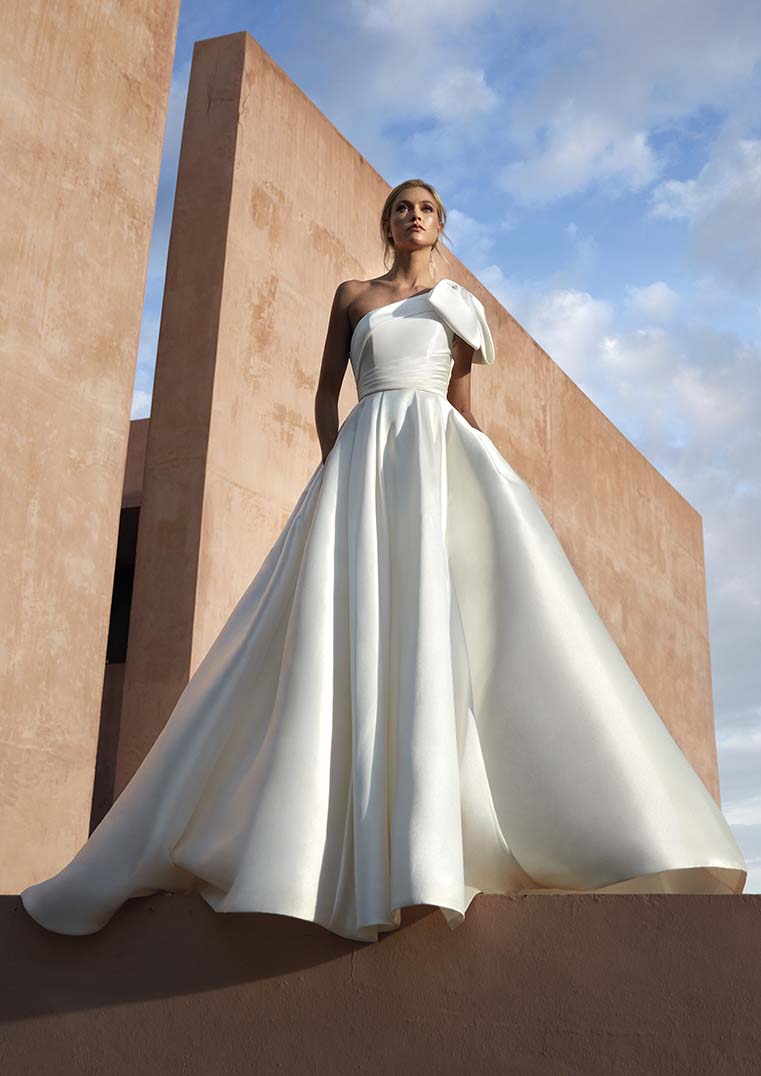 VESTIDO DE NOIVA ALTA COSTURA BELO HORIZONTE PRONOVIAS ATELIER PRONOVIAS ROSA CLARÁ GAETANA MORATO NICOLE MILANO VERA WANG BRIDE SÃO PAULO BRASÍLIA VESTIDO NOIVA PRINCESA MINIMALISTA MODERNO EVASÊ SEREIA