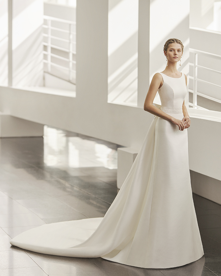 VESTIDO NOIVA MINIMALISTA SEREIA ROSA CLARÁ MINIMALISTA PLUS SIZE BELO HORIZONTE SÃO PAULO PRONOVIAS VERA WANG